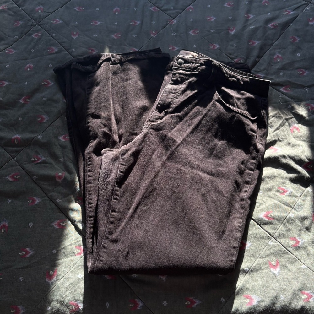 Women’s Universal Thread high rise flare black Jean size 16